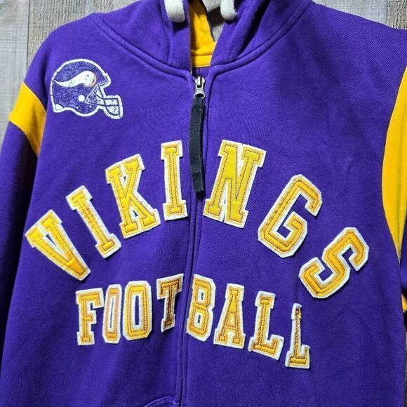 Minnesota Vikings NFL Vintage Purple and Yellow Full Zip Hoodie Jacket - Picture 2 of 5